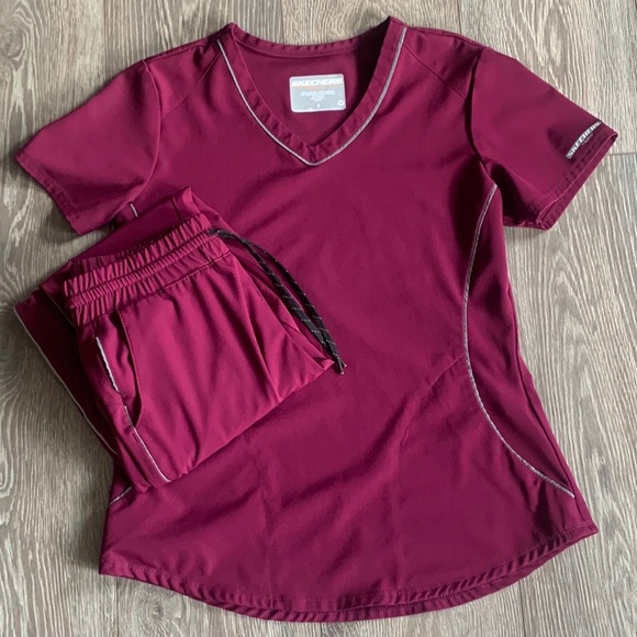 Skechers Other - Sketchers (by BARCO) Scrub Set